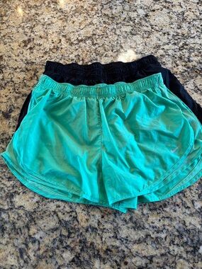 Nike Women's Teal and Black Athletic Shorts Duo